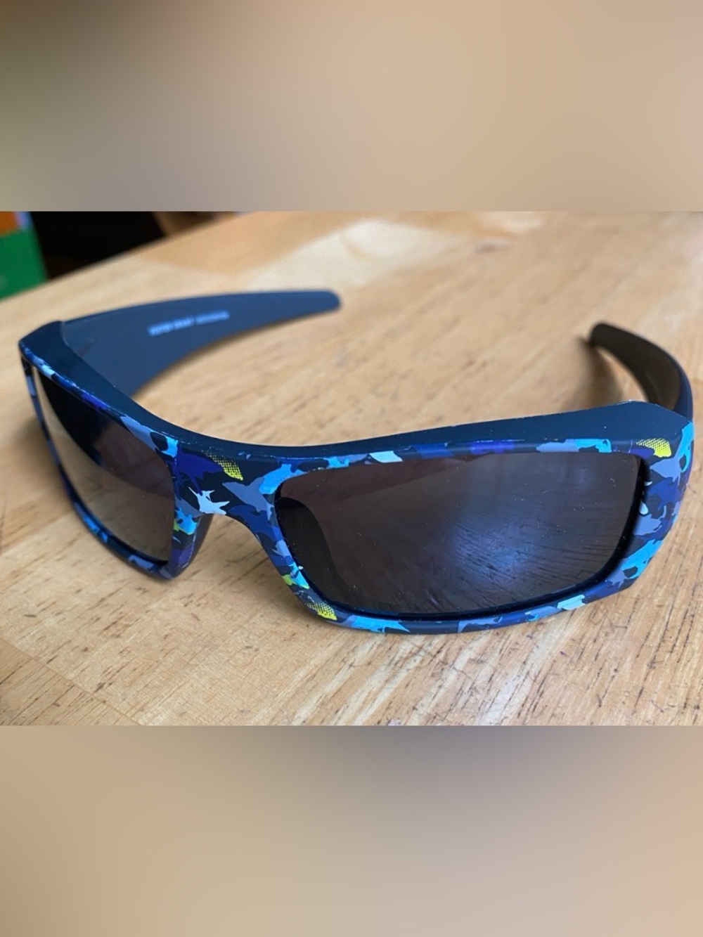 ! Foster Grant sunglasses in great condition